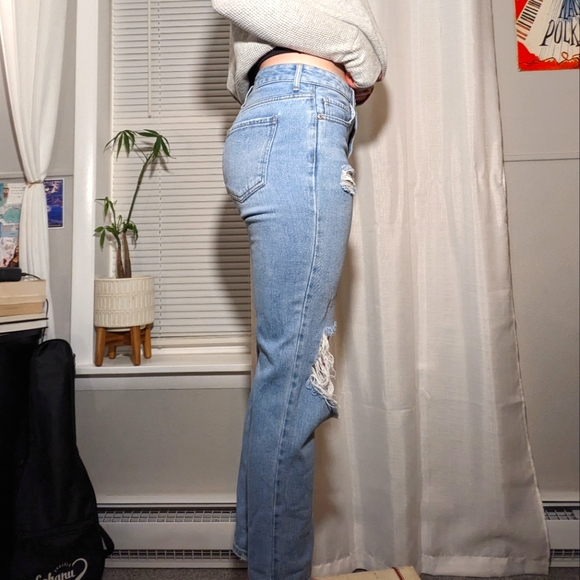 Jeans - Picture 3 of 4